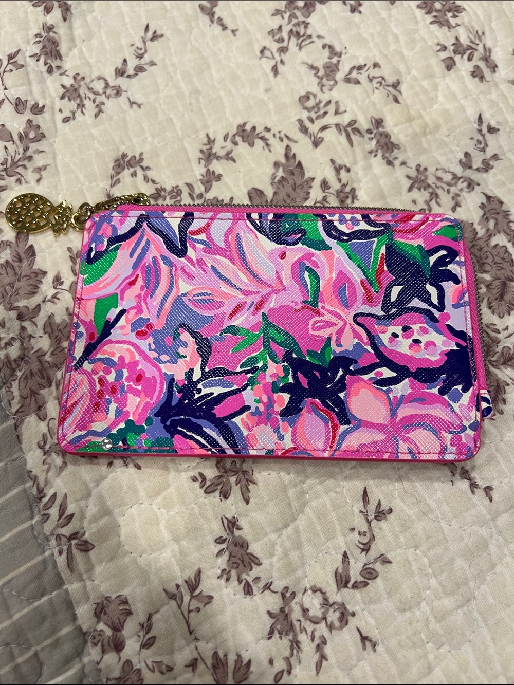 Lilly Pulitzer Floral Pink Zip Card Wristlet/Wallet - Picture 4 of 5